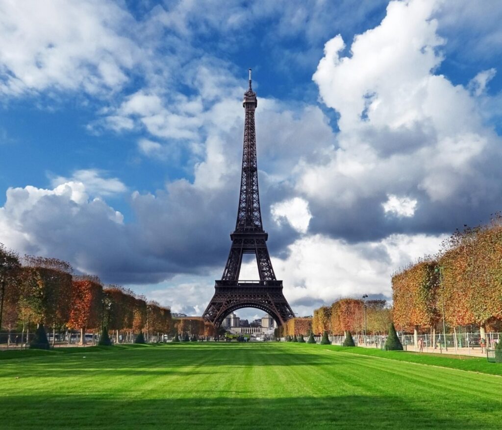 Consultant SEO à Paris : comment bien le choisir Consultant SEO à Paris : comment bien le choisir